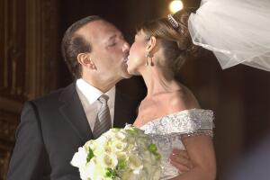 Tommy Mattola Weds Thalia