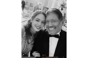 Juan Osorio y su novia Eva Daniela