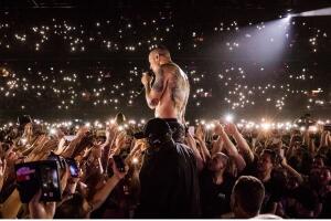 Chester Bennington