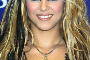 Shakira 2001