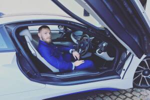La impresionante colección de autos de Conor McGregor