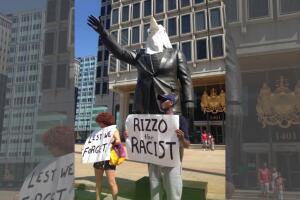 Frank Rizzo estatua "racista"