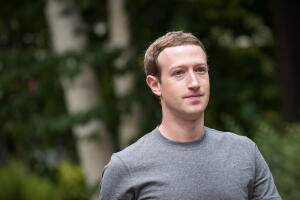 EL CEO de Facebook Mark Zuckerberg publicó un video en internet en el que anunció la entrega de los anuncios al Congreso.
