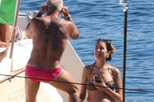 EXC Gianluca Vacchi, Sharon Fonseca