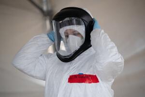 personal-sanitario-enfrenta-coronavirus.jpg