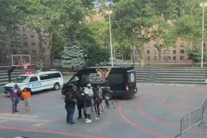 Exigen justicia por el asesinato de Kinu Rochford, exjugador universitario abatido en Harlem.