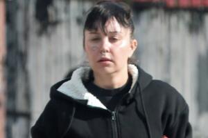 Amanda Bynes permanecerá bajo supervisión psiquiátrica por al menos otra semana