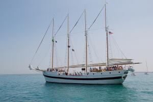 Michigan Avenue Magazine And The Chicago Yacht Club Host Ashore Thing Presented By BMO Harris Bank