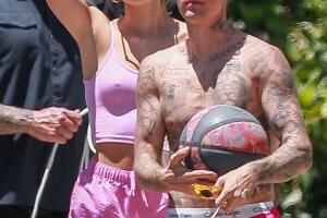Hailey Bieber, Justin Bieber