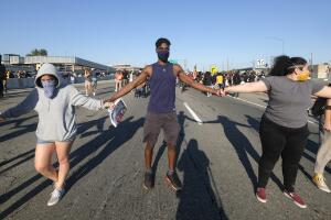 Minneapolis Police Death Los Angeles