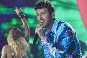 Sebastián Yatra realizó los últimos ensayos para su actuación en Premio Lo Nuestro 2023.