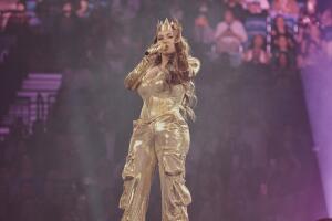 Chiquis en los Latin AMAs