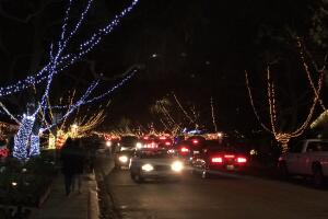 Impresionantes alumbrados navideños en Los Ángeles