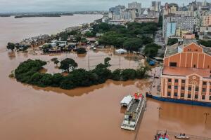 porto-alegre-tragedia-0524-1400x800
