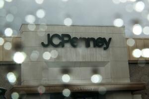 JC Penney Post Wider Loss Than Expected