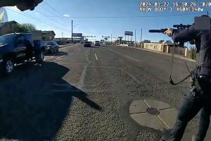Revelan video del momento en que sospechoso es abatido por policías en Phoenix