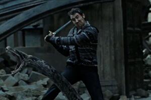 Neville con la espada de Gryffindor harry potter.jpg