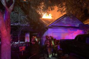 Bomberos Austin Cliff Drive