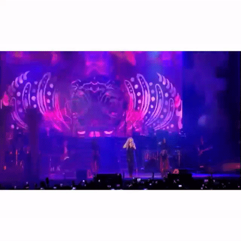 Shakira gifs