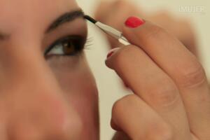como-maquillar-las-cejas-3.jpg