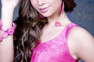 Daniela Luján Pequeños Gigantes