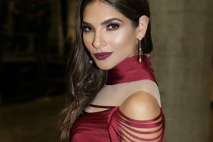 Alejandra Espinoza 