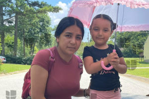 Niña hispana de 4 años muere tras ser arrollada mientras caminaba de vuelta a casa con su mamá y su tía