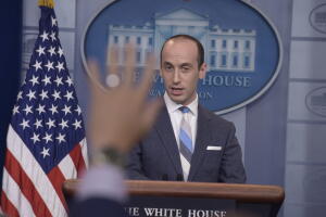 Stephen Miller, asesor del presidente Donald Trump en una rueda de prensa en la Casa Blanca el 2 de agosto 2017.