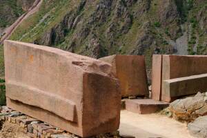 Ollantaytambo-en-Peru-4.jpg