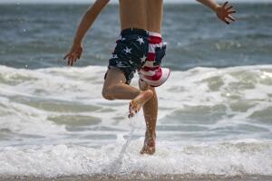 Playas de Nueva York y costa este bajo alerta por bacterias fecales