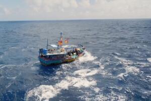 In the heart of the Indian Ocean atolls. Aboard a scientific expedition 8_111362-2x.jpg