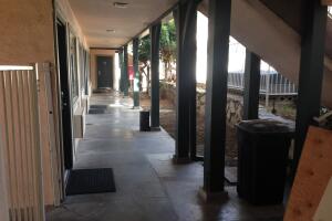 El motel de Whittier donde asesinaron a niña