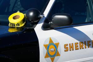 Sheriff de Los Ángeles volverá a analizar 4,000 muestras de ADN por posible error forense