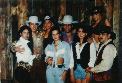 Selena y su paso por las telenovelas en Dos mujeres, un camino | Shows Novelas | Univision