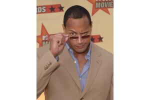 Dwayne Johnson 'La Roca' con cabello