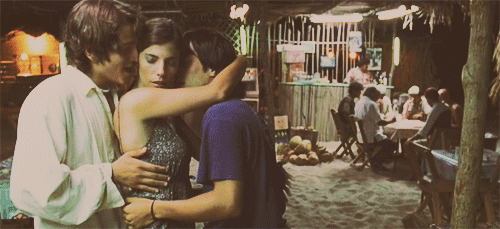 peliculas-de-diego-luna-1.gif