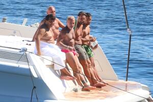 EXC Gianluca Vacchi, Sharon Fonseca