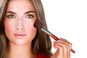 aplicar-iluminador-1.jpg