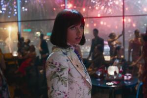 The Gray Man de Netflix Chris Ana de Armas Netflix.jpg