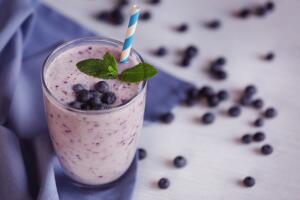 smoothie-arandanos-mantel.jpg
