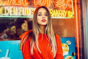 mujer-cabello-largo-rubio.jpg