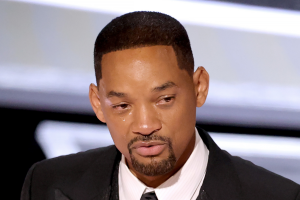 premio-oscar-2022-will-smith-llorando-discurso.png