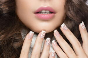 unhas_e_cabelos_fortes.jpg