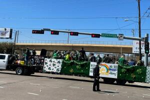 desfile san patricio Dallas