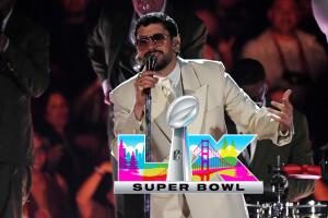 Bad Bunny cantará en el Super Bowl LX