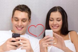 sexting_-_smartphone2.jpg