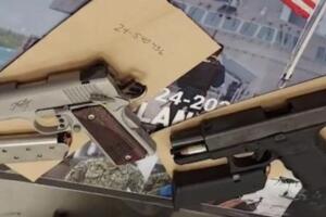 La policía de Tampa investiga cómo el adolescente tuvo acceso a las armas, una de las cuales había sido reportada como robada en abril.