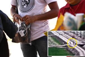 Cientos de inmigrantes indocumentados cruzan por Yuma, Arizona. 