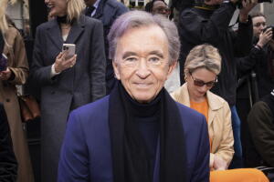 Paris Fashion RTW SS 23 Stella McCartney Front Row
