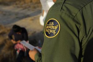 Conoce tus derechos: ¿Qué hacer en caso de ser detenido por la Patrulla Fronteriza o ICE?